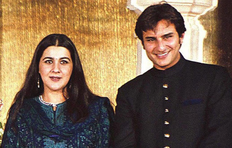 সাইফ আলি খান-অমৃতা সিংহ : প্রথাগত ধারণা ভেঙে ১২ বছরের বড় অমৃতাকে বিয়ে করে এক সময় চমকে দিয়েছিলেন সইফ। কিন্তু, শোনা গিয়েছিল শেষের দিকে তাদের সম্পর্কের বাঁধন তেমন মজবুত ছিল না। মিডিয়ায় গুঞ্জন, অমৃতার অতিরিক্ত নিয়ন্ত্রণ, পাশাপাশি এক বিদেশি মডেলের সঙ্গে সাইফের সম্পর্ক ইত্যাদি নানা কারণে সাইফ-অমৃতার ১৩ বছরের সম্পর্কে ভাঙন ধরে।