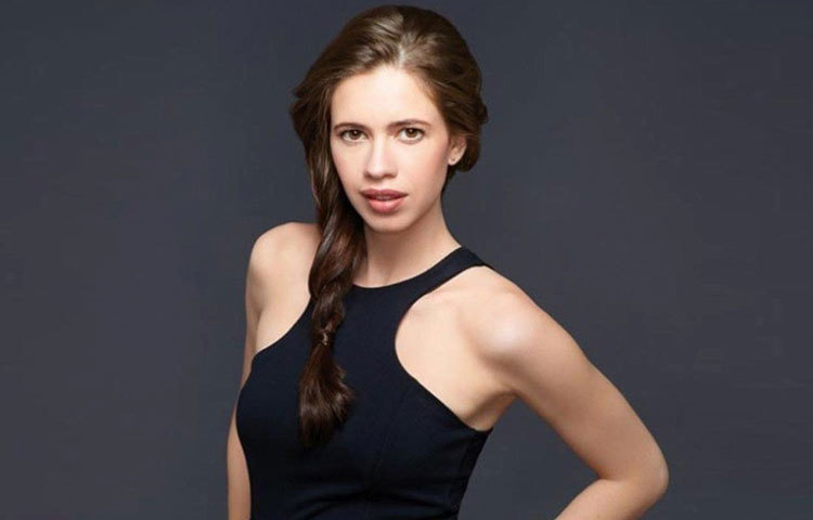 বলিউড অভিনেত্রী কল্কি কোয়েচলিনের প্রপিতামহর নাম মরিস। প্যারিসের আইফেল টাওয়ার এবং স্ট্যাচু অব লিবার্টির চিফ ইঞ্জিনিয়র ছিলেন তিনি।