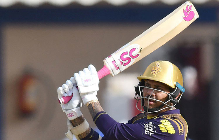 মোস্ট ভ্যালুয়েবল প্লেয়ার : এ বারের মোস্ট ভ্যালুয়েবল প্লেয়ার হলেন কলকাতা নাইট রাইডার্সের সুনীল নারাইন। ১৬ ম্যাচে ৩৫৭ রান করেছেন তিনি, নিয়েছেন ১৭ উইকেট।