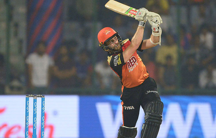 অরেঞ্জ ক্যাপ : ১৭ ম্যাচে ৭৩৫ রান করে অরেঞ্জ ক্যাপ জিতলেন সানরাইজার্স হায়দরাবাদের অধিনায়ক কেন উইলিয়ামসন।