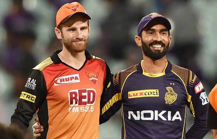 টসে জিতে ব্যাট করার সিদ্ধান্তই কাল হল নাইটদের পক্ষে। রান তাড়া করাতে সাফল্যের হার ভাল হলেও, শুক্রবারের ম্যাচে কিন্তু সেটা সফল হয়নি।