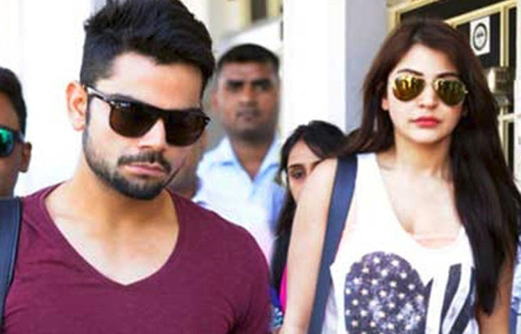 বিরাট কোহলি-অনুশকা শর্মা : বিরাট যখন মাঠে খেলেন, গ্যালারিতে অনুশকা বসে তার জন্য ক্রমাগত প্রার্থনা করে যান। ম্যাচ হেরে গেলেই অনেক খারাপ কথা শুনতে হয় তাকে। তবে যে যাই বলুক না কেন, এই জুটির একে অপরের প্রতি ভালবাসা যে কোনও জুটিকে গোল দিয়ে দেবে। সম্প্রতি চিন্নাস্বামী স্টেডিয়ামে স্ত্রীর জন্মদিনে মুম্বই ইন্ডিয়ান্সকে হারিয়ে জয় উপহার দেন বিরাট।