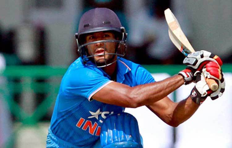 ময়াঙ্ক অাগারওয়াল : আগের ম্যাচে ব্যাট করার তেমন সুযোগ আসেনি। তবে ব্যাট হাত দলের অন্যতম ভরসা। এ দিন দলে ময়াঙ্কের থাকা কার্যত নিশ্চিত।