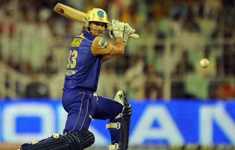 শেন ওয়াটসন : ২০১৫ সালে রাজস্থান রয়্যালসের অধিনায়কত্ব ছেড়েছিলেন। তার পরিবর্তে দায়িত্ব পান স্টিভ স্মিথ। আচমকা কেন ওয়াটসনকে সরানো হল, তা নিয়ে অবশ্য কিছু জানায়নি ম্যানেজমেন্ট।