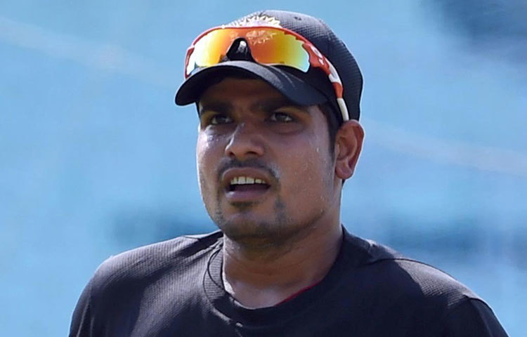 কর্ণ শর্মা : গত ম্যাচে বল করার সুযোগ পাননি। তবে আগের দুই ম্যাচে ভাল বল করেছেন এই অলরাউন্ডার।