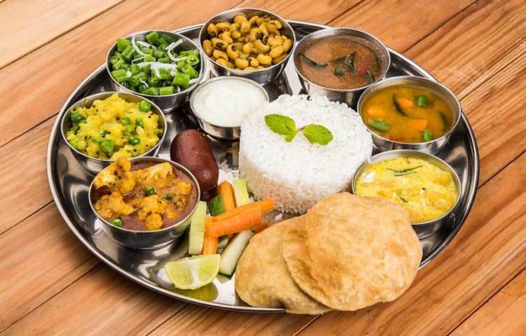 সুখাসনে বসলে একাগ্রতা বাড়ে।