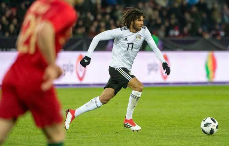 মিশরের মোহামেদ এলনি, তিনিও ইনজুরিতে পরেছেন। এবারের বিশ্বকাপে খেলতে পারবে কী না সন্দেহ রয়েছে।