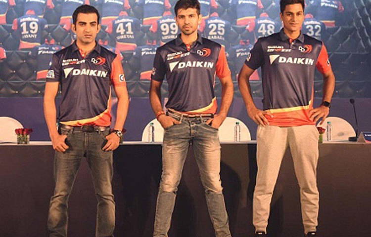 কিংস ইলেভেন পাঞ্জাব : রবিচন্দ্রন আশ্বিনের নেতৃত্বে এবারের আইপিএল জেতার অন্যতম দাবিদার বলা হচ্ছে পাঞ্জাবকে। ক্রিস গেল, অ্যারন ফিঞ্চ, ডেভিড মিলারের মতো একাধিক গেম চেঞ্জার তো রয়েছেনই, তার উপর রয়েছেন লোকেশ রাহুল, যুবরাজ সিংহ, অক্ষর পটেলরা।