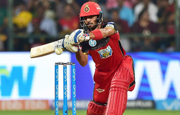 মনদীপ সিংহ : নীচের দিকে নেমে প্রায় প্রতি ম্যাচেই প্রয়োজনীয় রান করেছেন মনদীপ।