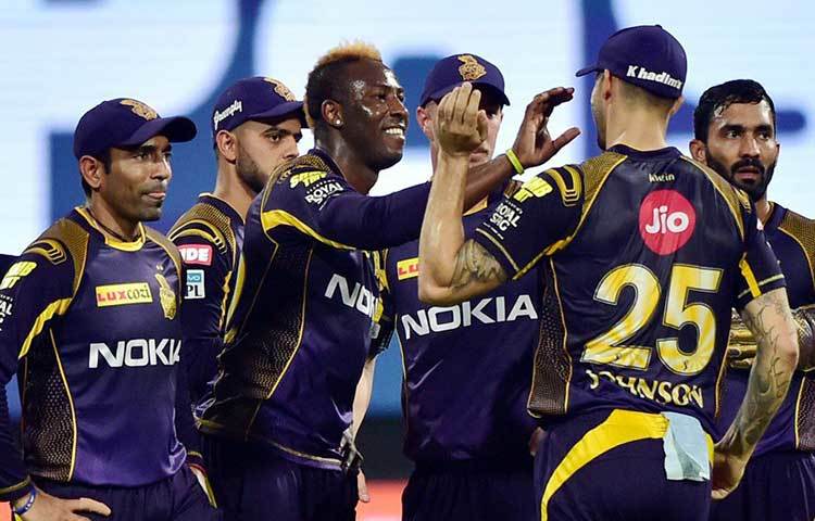 আইপিএলে টানা ম্যাচ জয়ের রেকর্ড রয়েছে নাইটদের দখলে। ২০১৪ সালে টানা ১১টি ম্যাচ জেতে নাইট রাইডার্স। সে বছর চ্যাম্পিয়নও হয় তারা।