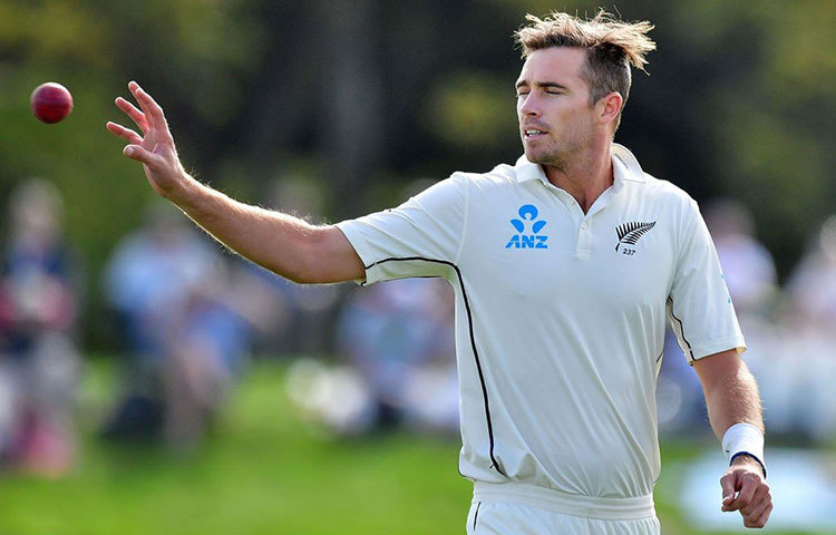 টিম সাউদি : গত ম্যাচের সেরা। সাউদি আসায় বেঙ্গালুরুর পেস বিভাগ গতি পেয়েছে।