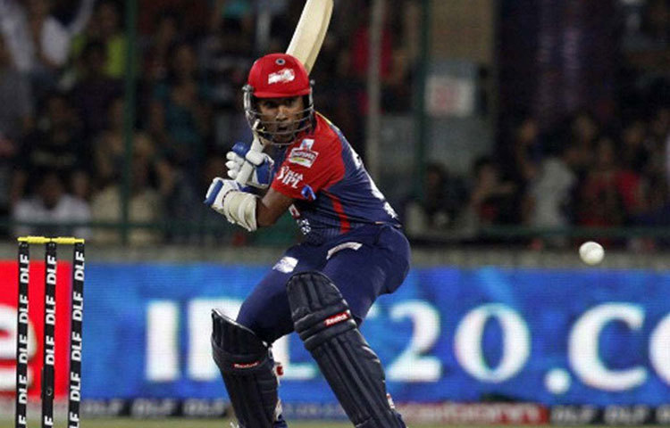 মাহেলা জয়বর্ধন : শ্রীলঙ্কার এই প্রাক্তন অধিনায়ক অবশ্য আইপিএলে তেমন দাগ কাটতে পারেননি। কিঙ্গস ইলেভেন পাঞ্জাব, কোচি, দিল্লি ডেয়ারডেভিলসের হয়ে ৩০ ম্যাচে অধিনায়কত্ব করেছেন। কিন্তু, ১০ ম্যাচ জেতাতে পেরেছেন তিনি।