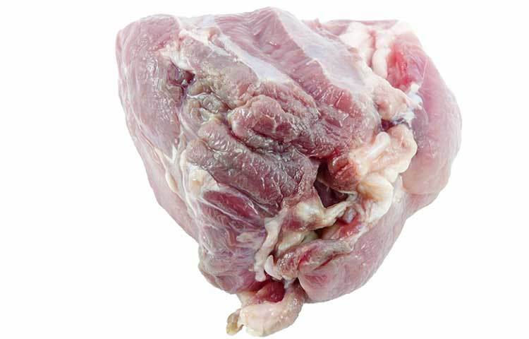 প্রতিদিন চর্বিযুক্ত মাংস খাওয়া শরীরের পক্ষে বিপজ্জনক। তবে চর্বি ছাড়া মাংসে কোলেস্টেরল বাড়ার সম্ভবনা নেই।