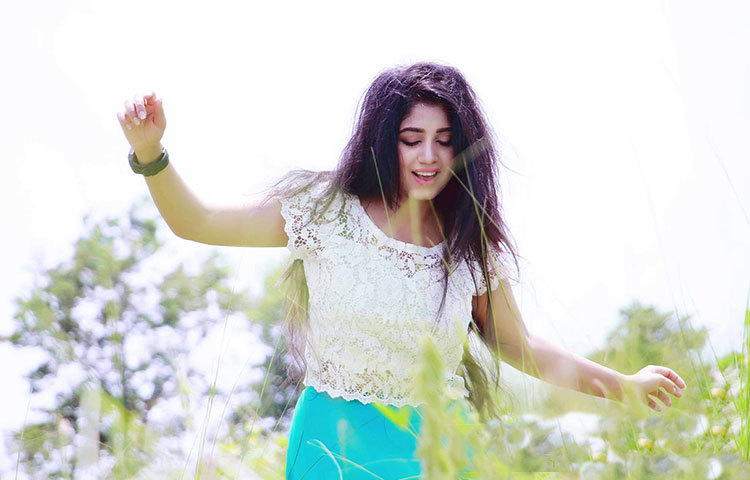 শাহতাজ মনিরা এরইমধ্যে তার অভিনয় গুণে সবাইকে মুগ্ধ করেছেন।