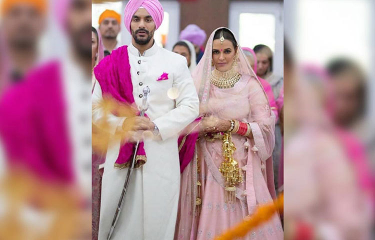 পিকচার পারফেক্ট-ছবিবে বেশ মানিয়েছে।