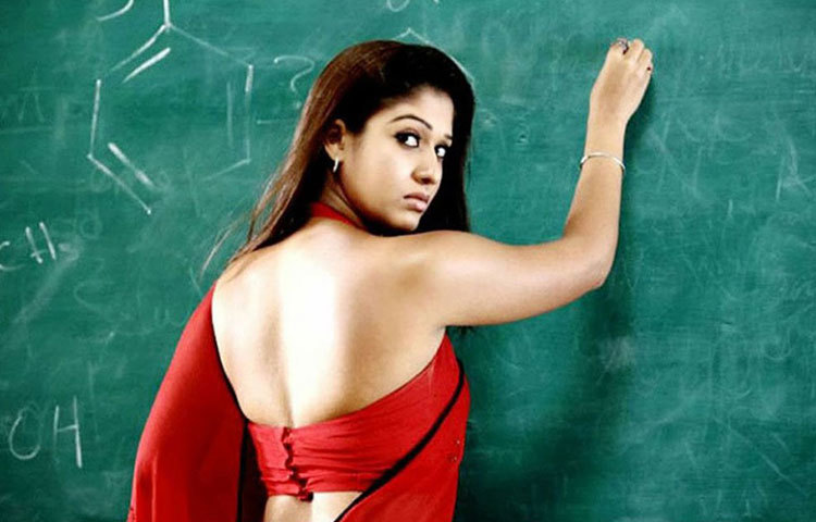 জনপ্রিয় অভিনেত্রী নয়নতারার মডেলিংয়ের মাধ্যমে শোবিজ অঙ্গনে অভিষেক ঘটে।