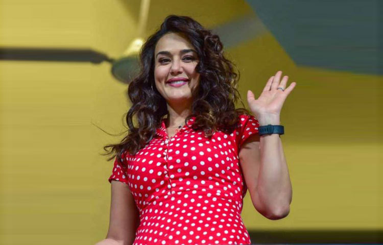 কিংস ইলেভেন পাঞ্জাব ম্যাচ জিততে না পারলেও প্রীতির উপস্থিতি দর্শকদের নজর কাড়ল।