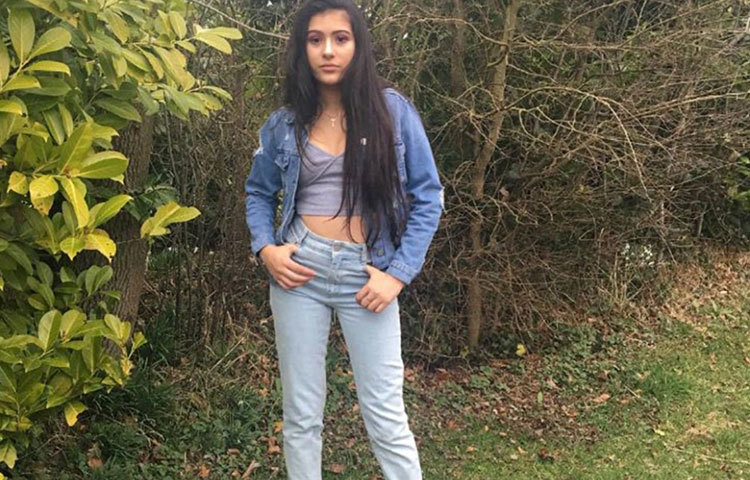 রাইসা কেপ টাউনের বাসিন্দা।