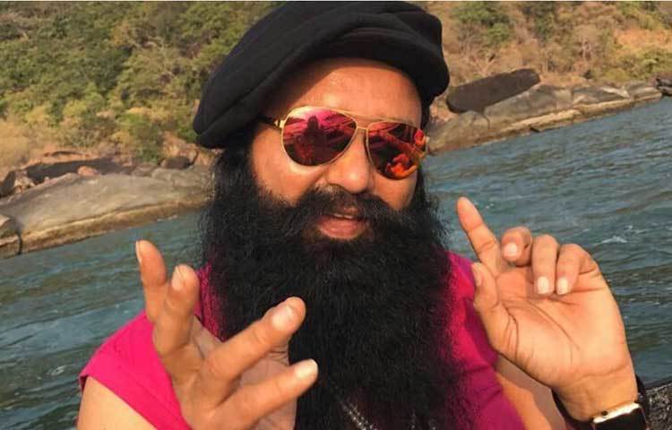 গুরমিত রাম রহিম : ২০০২ সালে এক শিষ্যা রাম রহিমের বিরুদ্ধে ধর্ষণের অভিযোগ এনে তৎকালীন প্রধানমন্ত্রী অটলবিহারী বাজপেয়ীকে চিঠি লেখেন। চিঠিতে ওই শিষ্যা অভিযোগ করেন, অন্য শিষ্যদেরও হরিয়ানার সিরসায় ডেরা চত্বরে একাধিক বার ধর্ষণ করেন। পাঞ্জাব ও হরিয়ানা হাইকোর্ট সিবিআইকে রাম রহিমের বিরুদ্ধে ধর্ষণের মামলা রুজু করতে নির্দেশ দেয়।