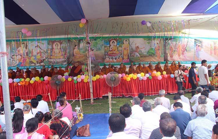 রাজবন বিহার উপাসক উপাসিকা পরিষদের সভাপতি গৌতম দেওয়ান বলেন, আমরা আজকের দিনটি বৈশাখী পূর্ণিমা বা বুদ্ধ পূর্ণিমা বলে থাকি। এই দিন গৌতম বুদ্ধের জন্ম, বুদ্ধত্ব ও পরিনির্বাণ লাভ করেন। ছবি : সাইফুল উদ্দীন