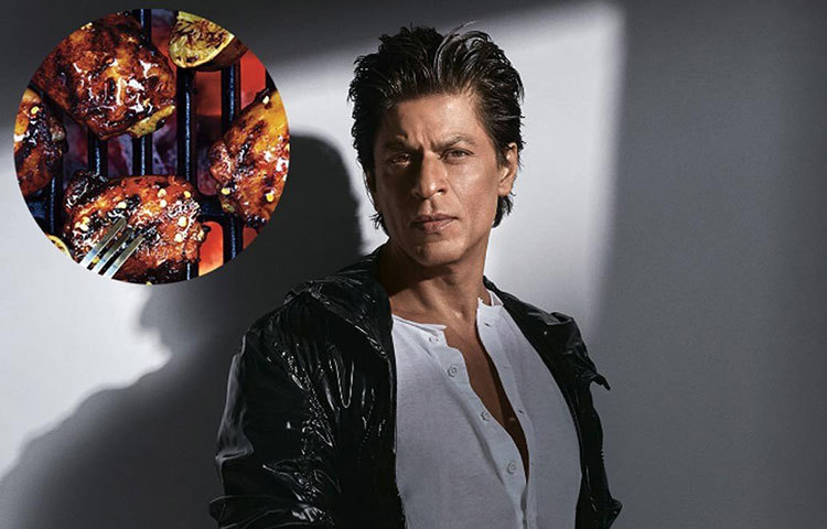 শাহরুখ খান : বলিউড বাদশার পছন্দের খাবার ক্রিসপি গ্রিলড চিকেন। তবে, নিরামিষও অপছন্দ নয় শাহরুখের।