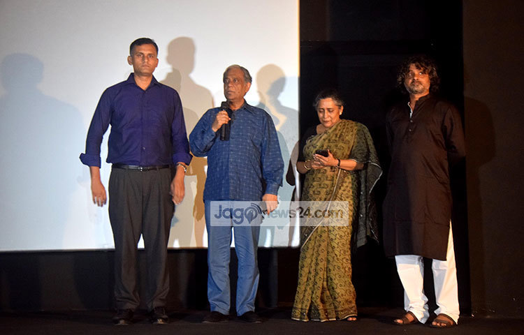 প্রিমিয়ার শোতে বক্তব্য রাখছেন বেঙ্গল ফাউন্ডেশনের চেয়ারম্যান আবুল খায়ের লিটু।