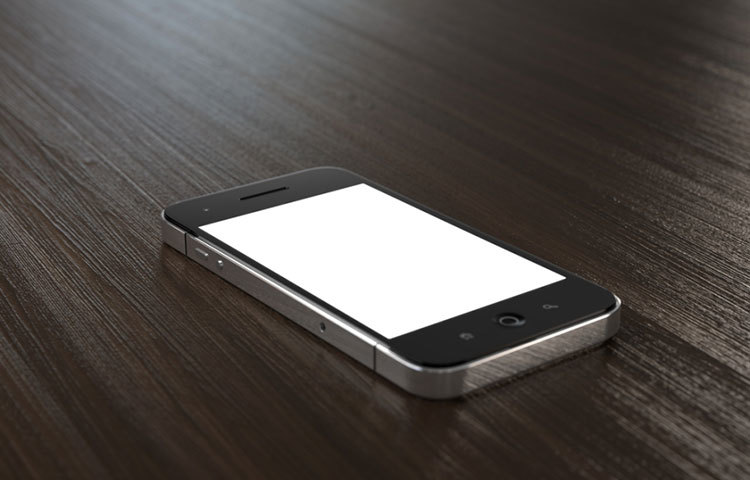 বাজারে দু’ধরনের স্মার্টফোন পাওয়া যায়, ধাতব বডির ও প্লাস্টিক বডির। আপনার হাত থেকে প্রায়শই যদি ফোন পড়ে তবে চোখকান বুজে আপনার ধাতব বডির ফোন কেনা উচিত।