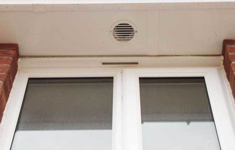 ঘরে ভেন্টিলেটর থাকলে, ভালে করে সেটিকে পরিষ্কার করে রাখুন।