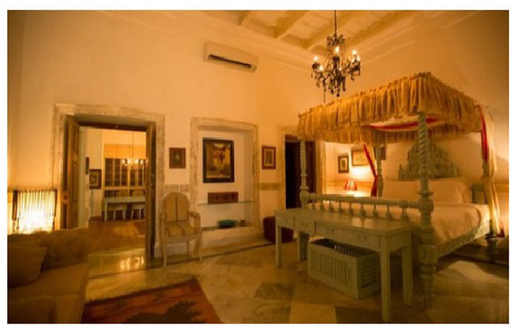 তবে বর্তমানে বাওয়ালি রাজবাড়িটি পরিচালনার দায়িত্ব রয়েছে একটি বেসরকারি সংস্থার হাতে। যাদের তদারকিতে প্রাসদটি ভোল বদলে গেছে।