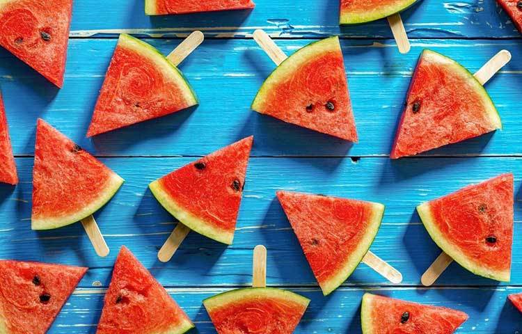 প্রতি ১০০ গ্রাম তরমুজে ক্যালোরির পরিমাণ ৩০ ও শর্করার পরিমাণ প্রায় ৬ গ্রাম। একদিনে ৫০০ গ্রাম পর্যন্ত তরমুজ হজম করা সম্ভব, কারণ এতে শরীরে ঢোকে ১৫০ ক্যালোরি। কিন্তু, এর থেকে বেশি তরমুজ খেলে সেটা শরীরের জন্য ক্ষতিকর হয়ে দাঁড়ায়।