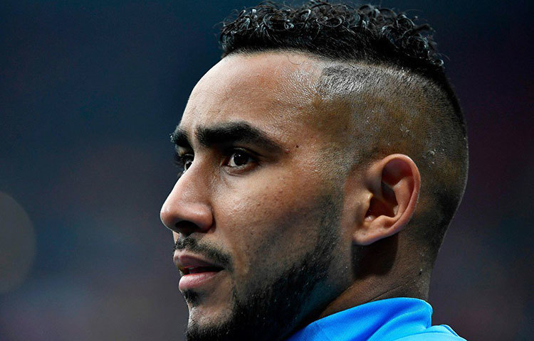 দিমিত্রি পায়েত : ২০১৬ সালে দুর্দান্ত একটা ইউরো কাটানোর পর পায়েতকে নিয়ে স্বপ্ন দেখতে শুরু করে গোটা ফ্রান্স। কিন্তু ইউরোপা কাপ ফাইনালে হ্যামস্ট্রিংয়ে চোট পাওয়ায় এ বারের বিশ্বকাপ সাইডলাইন থেকেই দেখতে হবে মার্সেইয়ের এই মিডফিল্ডারকে।