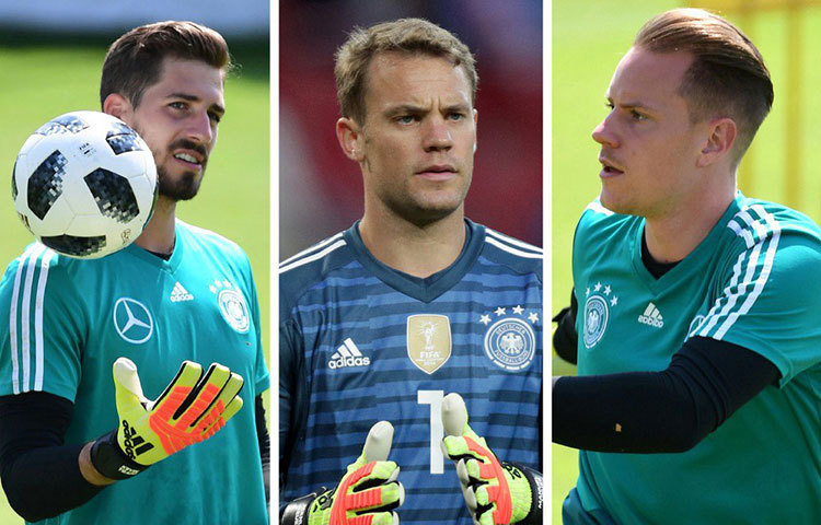 ‘বিশ্বকাপের ধকল সইতে পারব’, চোট সারিয়ে জার্মান দলে ফিরেই জানিয়েছেন নয়্যার (মাঝে)। তার সঙ্গে গোলকিপার হিসাবে রয়েছেন মার্ক আন্দ্রে টার স্টেগান ও কেভিন ট্রাপ।