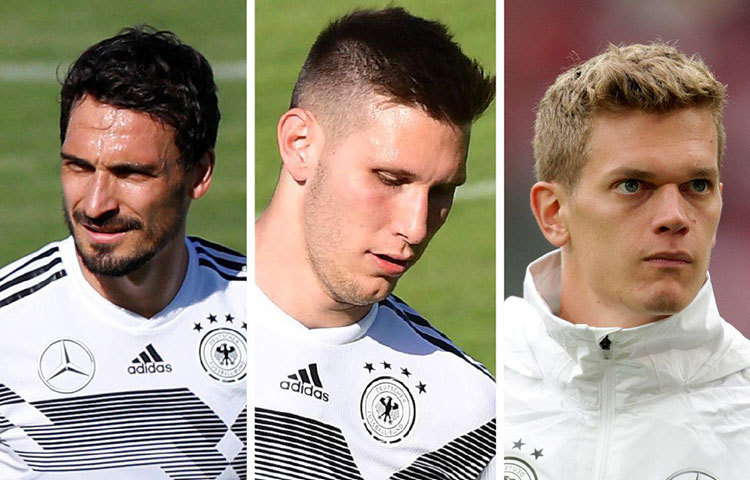 বিশ্বকাপের চূড়ান্ত একাদশে থাকার সম্ভাবনা প্রবল বায়ার্ন মিউনিখের ডিফেন্ডার জেরোম বোয়াটেং (বাঁ দিকে)-এর। সঙ্গে থাকতে পারেন মাথিয়াস জিন্টার (ডান দিকে) ও নিকলাস জুলা।