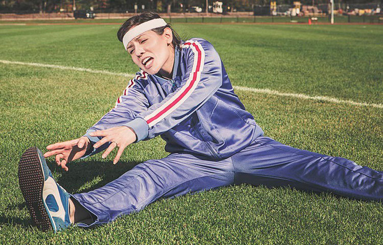 প্রতিদিনের রুটিনে শরীরচর্চা করার সময় রাখতে হবে। কর্মব্যস্ততা ও ক্লান্তি থেকে বেশির ভাগ মানুষই কিন্তু শরীরচর্চায় সময় দিতে পারেন না। এই অভ্যাস আপনারও থাকলে আজ থেকেই সচেতন হন। অন্তত এর জন্য দিনে বিশ মিনিট বরাদ্দ রাখুন।