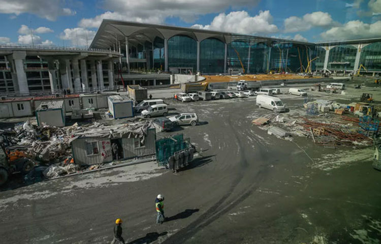 বিমানবন্দরটির নাম রাখা হয়েছে ইস্তামবুল বিমানবন্দর।