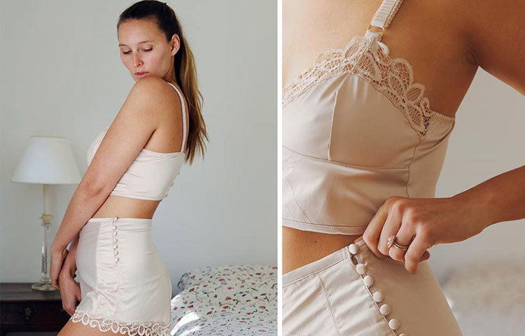 এমন সৌখিন অন্তর্বাস নিয়ে ‘লেস অ্যান্ড হেজ’ নামে এলির একটি ব্লগ-ও রয়েছে।