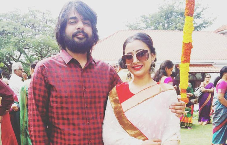 ফিরে আসার পরে ছোটখাটো টেলিফিল্ম, ইউটিউব শর্ট ফিল্মে দেখা গিয়েছে। ‘বদ্রীনাথ কি দুলহানিয়া’ (২০১৭) সিনেমাতেও অভিনয় করেছেন। গত বছরে দীর্ঘদিনের বয়ফ্রেন্ড রোহিত মিত্তালের সঙ্গে এনগেজমেন্ট হয়েছে শ্বেতার।