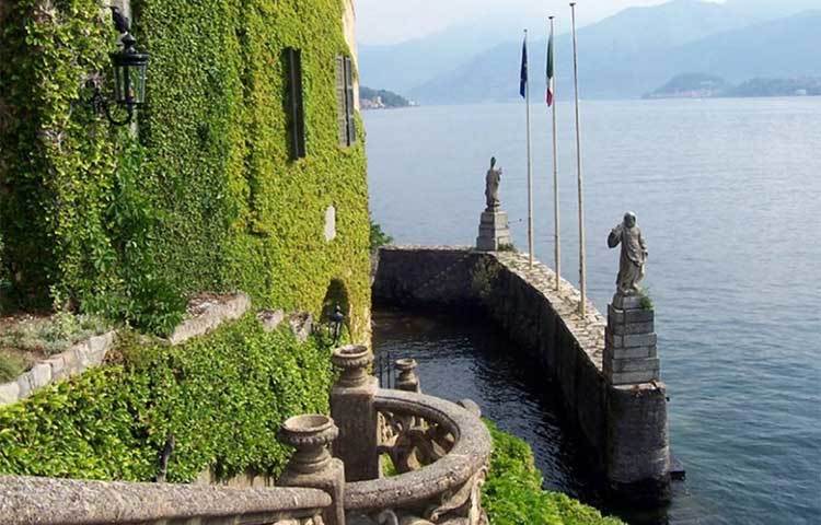 এটি একটি ফ্রান্সিসক্যান মঠ ছিল।