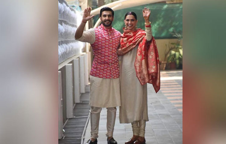 কঙ্কনি ও সিন্ধি, দুই রীতির বিয়ের সাজেই মোহময়ী দেখাচ্ছিল ‘পদ্মাবতী’।