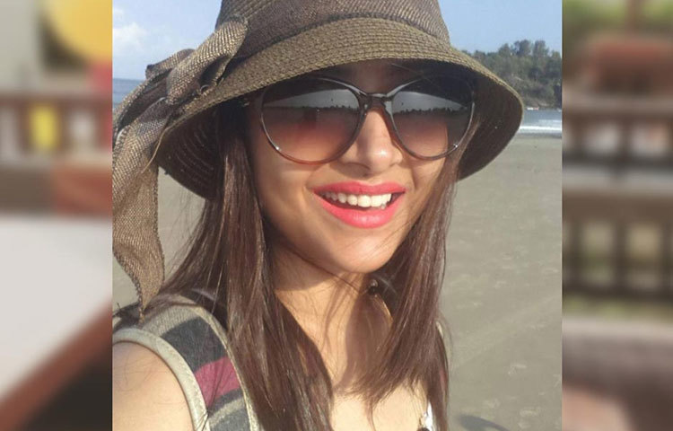 জামশেদপুরে জন্মগ্রহণ করলেও শ্বেতা পরে পাকাপাকিভাবে মুম্বাইয়ে চলে যান।