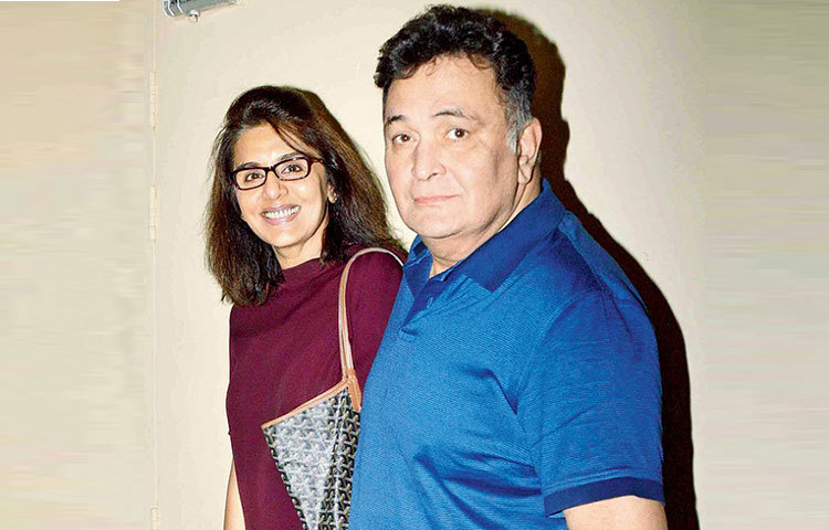 বলিউডে এসেই ঋষি কাপুরকে বিয়ে করেন নিতু সিং ওরফে নিতু কাপুর।