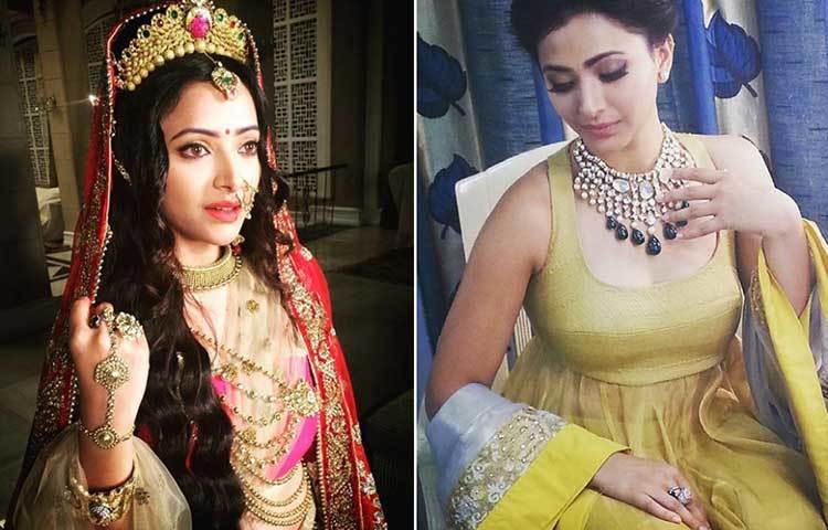 মুম্বাইয়ে সিনেমার অফার না পেয়ে ফের দক্ষিণে পাড়ি দেন তিনি।