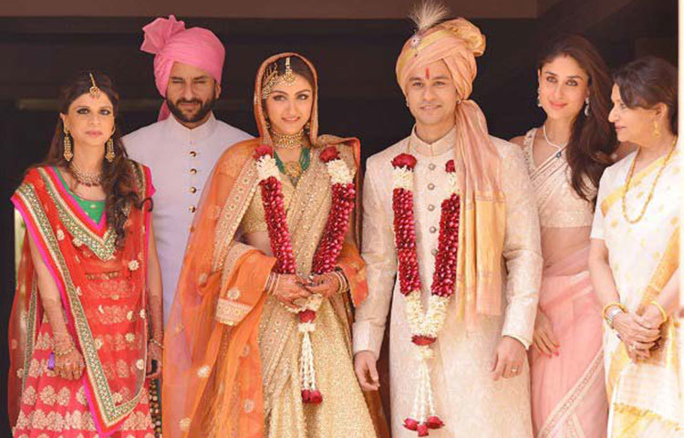 কুণাল খেমু-কে বিয়ে করেন সোহা আলি খান।