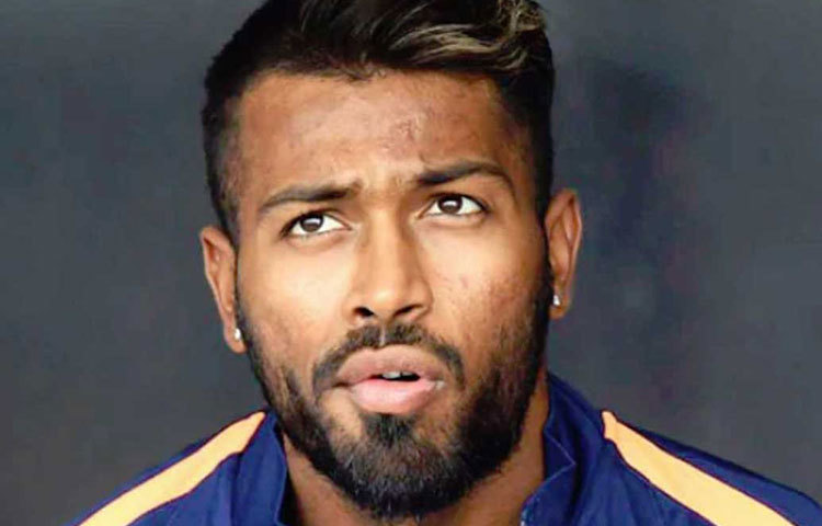 এই বছর ফোর্বস-এর সেরা ১০০-র তালিকায় ১৭ জনই দক্ষিণী অভিনেতা। যেখানে গত বছরে ১৩ জন ছিলেন এই তালিকায়। চমকে দিয়েছেন ভারতীয় ক্রিকেট দলের অলরাউন্ডার হার্দিক পান্ড্যে। চলতি বছরে ২৮.৪৬ কোটি টাকা রোজগার করে ফোর্বস-এর সেরা ১০০-তে জায়গায় নাম লিখিয়ে নিয়েছেন হার্দিক।