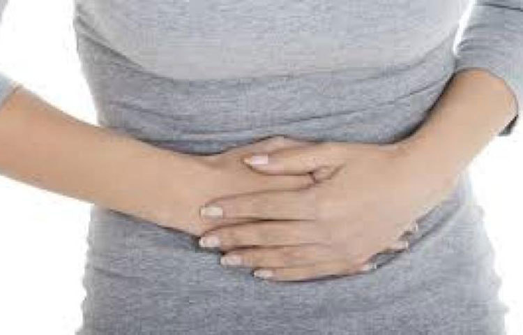 পাঁজরের নীচে ব্যাথা বিভিন্ন কারণে হতে পারে। কখনও কখনও শোয়ার গন্ডগোলের জন্য ব্যাথা হতে পারে। তবে লিভার ক্যান্সারের ক্ষেত্রে এমন ব্যাথা হতে পারে। হাড়ের ক্যান্সারের ক্ষেত্রে পাঁজরে ব্যাথা হতে পারে।