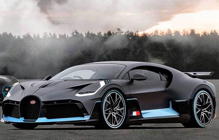 গাড়িটির দাম প্রায় ৪৩ কোটি টাকা।