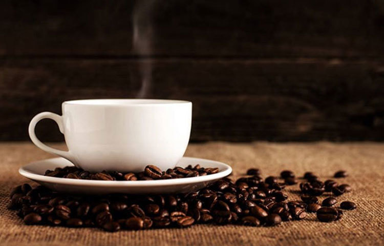 কফির অ্যারোমা : কফি উত্তেজনা কমায়। যাদের উত্তেজনার কারণে রাতে ভালোভাবে ঘুম হয় না, তারা শোবার আগে কিছুক্ষণ কফির গন্ধ শুকতে পারেন। কফির অ্যারোমা আপনার উত্তেজনা কমিয়ে দেবে।