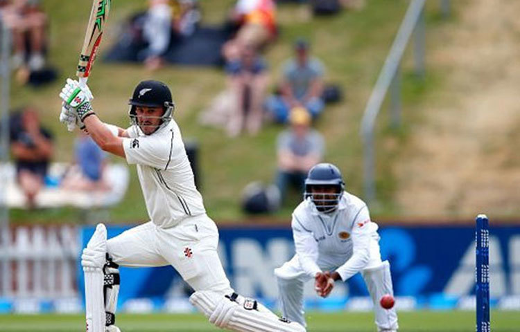 হামিশ রদারফোর্ড : স্টিফেন ফ্লেমিং অবসর নেওয়ার পর মনে করা হচ্ছিল তার ফাঁকা জায়গা পূরণ করবেন হামিশ রদারফোর্ড। শুরুটাও তেমনই হয়েছিল তার। ২০১৩ সালে ইংল্যান্ডের বিরুদ্ধে ১৭৩ রানের ইনিংস খেলার পর আর কেবল ১৫টি টেস্ট খেলার সুযোগই পেয়েছেন এই কিউই ক্রিকেটার।