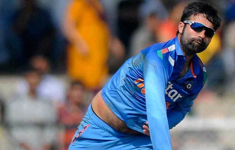 পারভেজ রসুল : জম্মু-কাশ্মীর থেকে সুযোগ পেয়েছিলেন জাতীয় দলে। ২০১২-১৩ মৌসুমে রঞ্জিতে সাফল্যের পর আইপিএল। দরজা খুলেছিল জাতীয় দলের। কিন্তু, সুযোগকে কাজে লাগাতে ব্যর্থ হন পুরোপুরি। পরবর্তীতে কেদার যাদবের উত্থান জাতীয় দলের দরজা বন্ধ করে রসুলের জন্য।