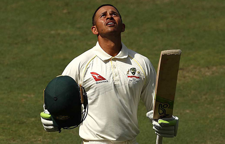 উসমান খাজা : আইসিসি-র তালিকায় দশ নম্বরে রয়েছেন এই অস্ট্রেলীয় ওপেনারটি। পাকিস্তানের বিরুদ্ধে তার অসাধারণ সেঞ্চুরি প্রশংসা পেয়েছে সব মহল থেকেই। স্বাভাবিক ভাবেই বাঁ হাতি এই ওপেনারটিকে সেরা একাদশে ওপেনের দায়িত্ব দেওয়া যেতে পারে।